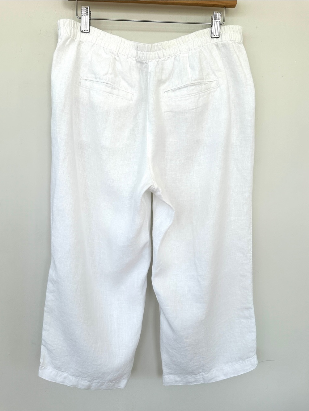 L.L. Bean White Linen Blend Capri Pants - Classic Straight Fit, 💯 Linen, Petite - Picture 8 of 13